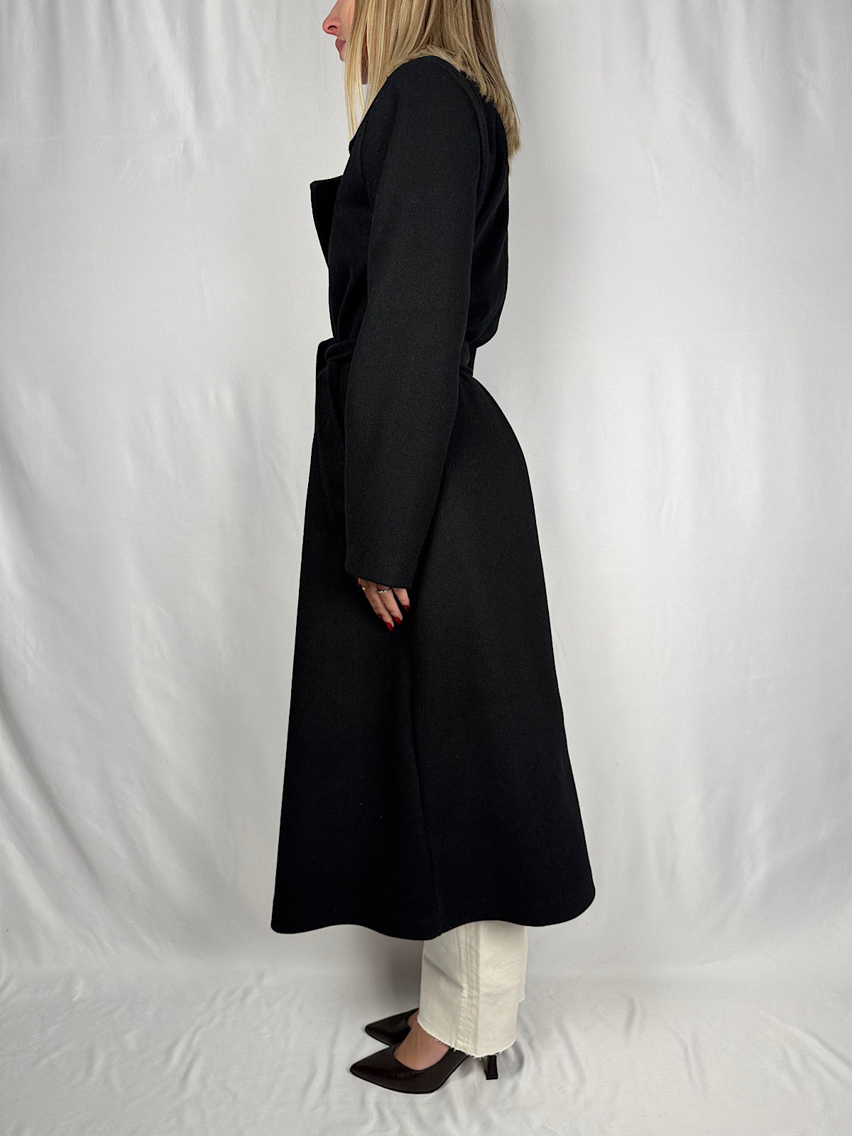 Cappotto Lungo con Cintura Nero Armonia