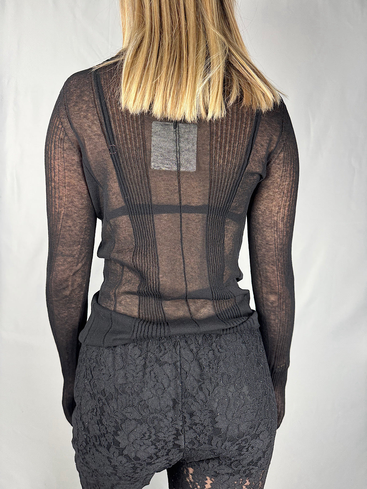 Maglia Girocollo con bralette Pizzo Nera Vicolo