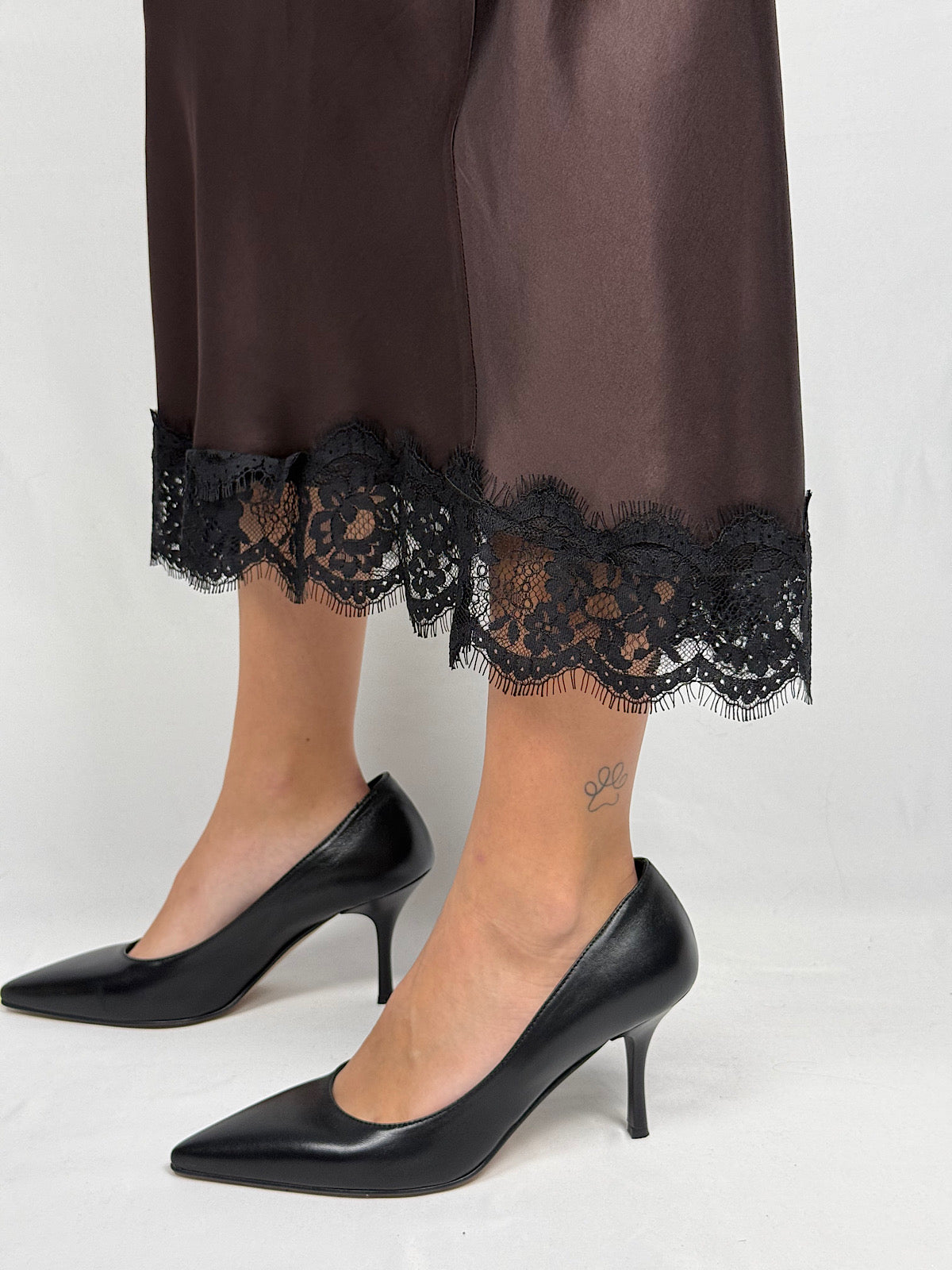 Gonna Satin con Pizzo Vicolo Cioccolato