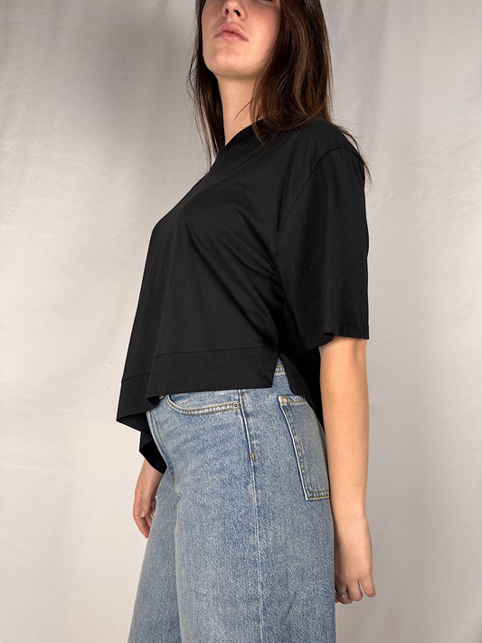 T-Shirt Asimmetrica Vicolo Nera