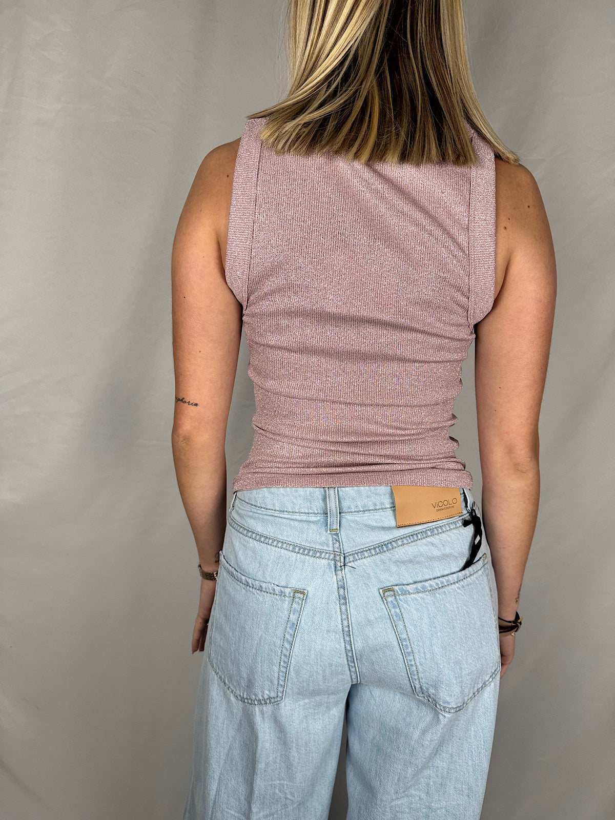Canotta a Costine Lurex Scollo V Rosa Vicolo
