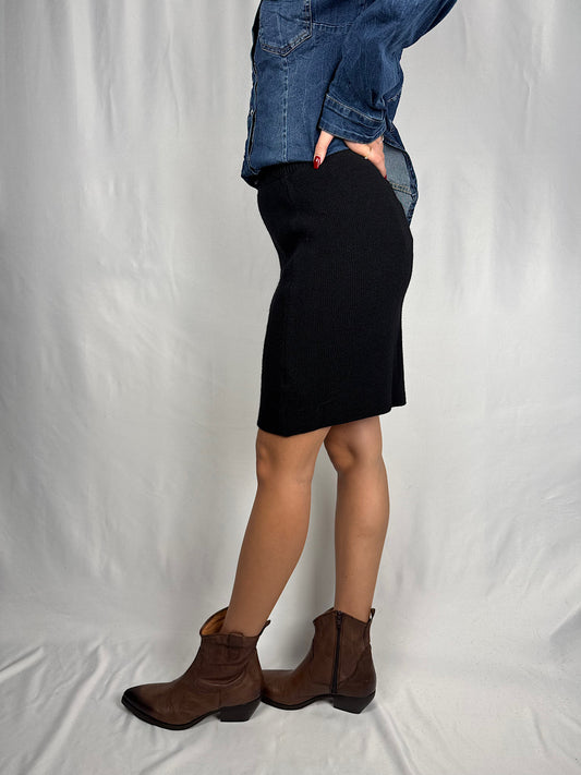 Gonna in Maglia Nera Vicolo