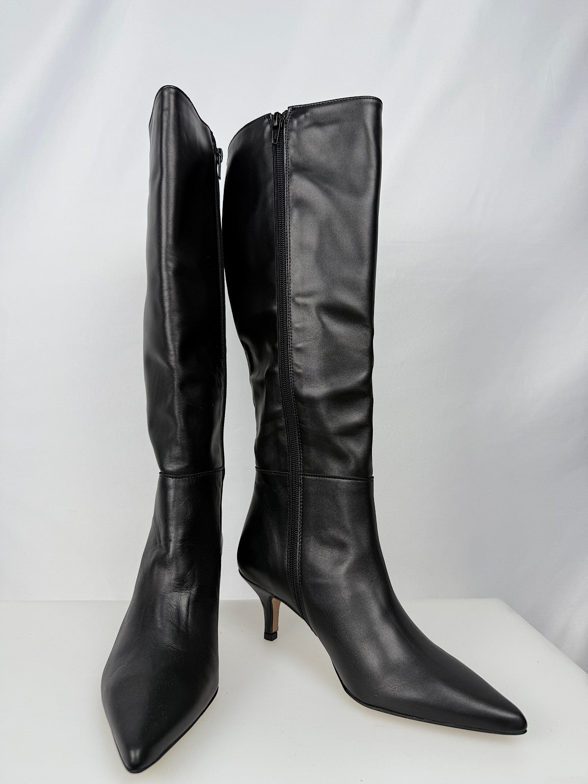 Stivale Alto con Tacco a Spillo Divine Follie Nero
