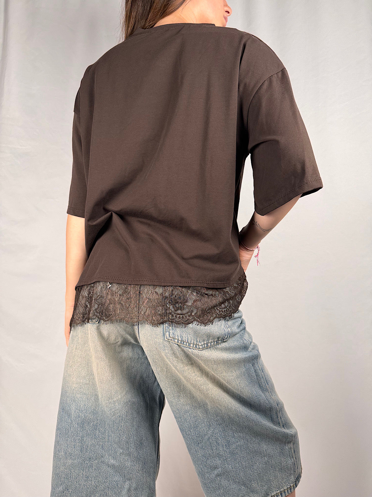 T-Shirt Con Pizzo sul Fondo Armonia Moro