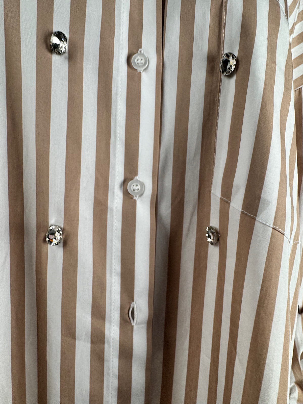 Camicia a Righe Beige con Cabochon Vicolo