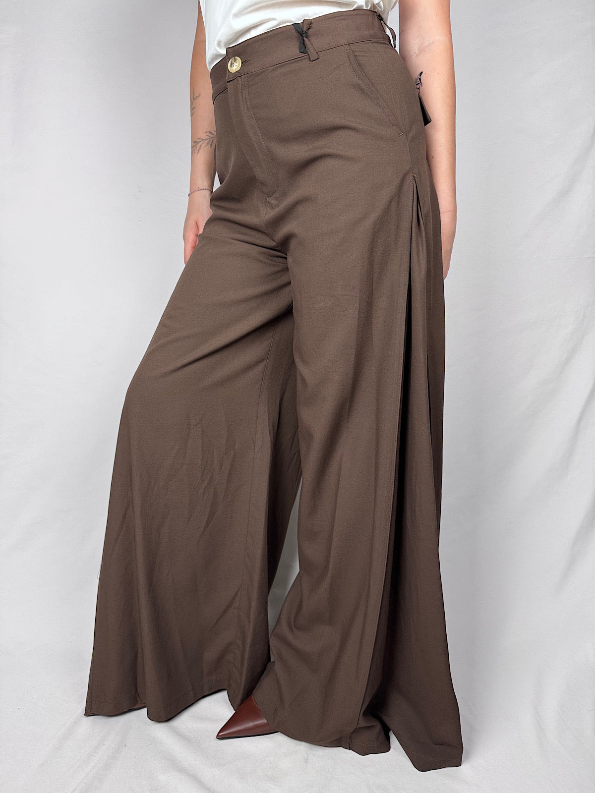 Pantalone Ampio con Spicchio Laterale Vicolo Moro