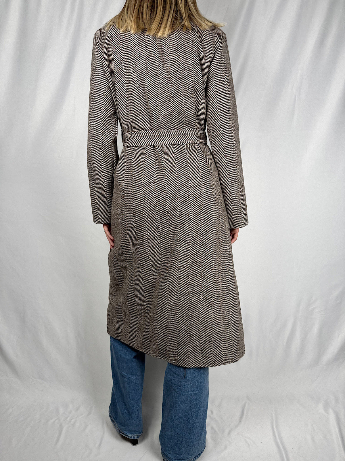 Capotto Lungo con Cintura Spigato Marrone Armonia