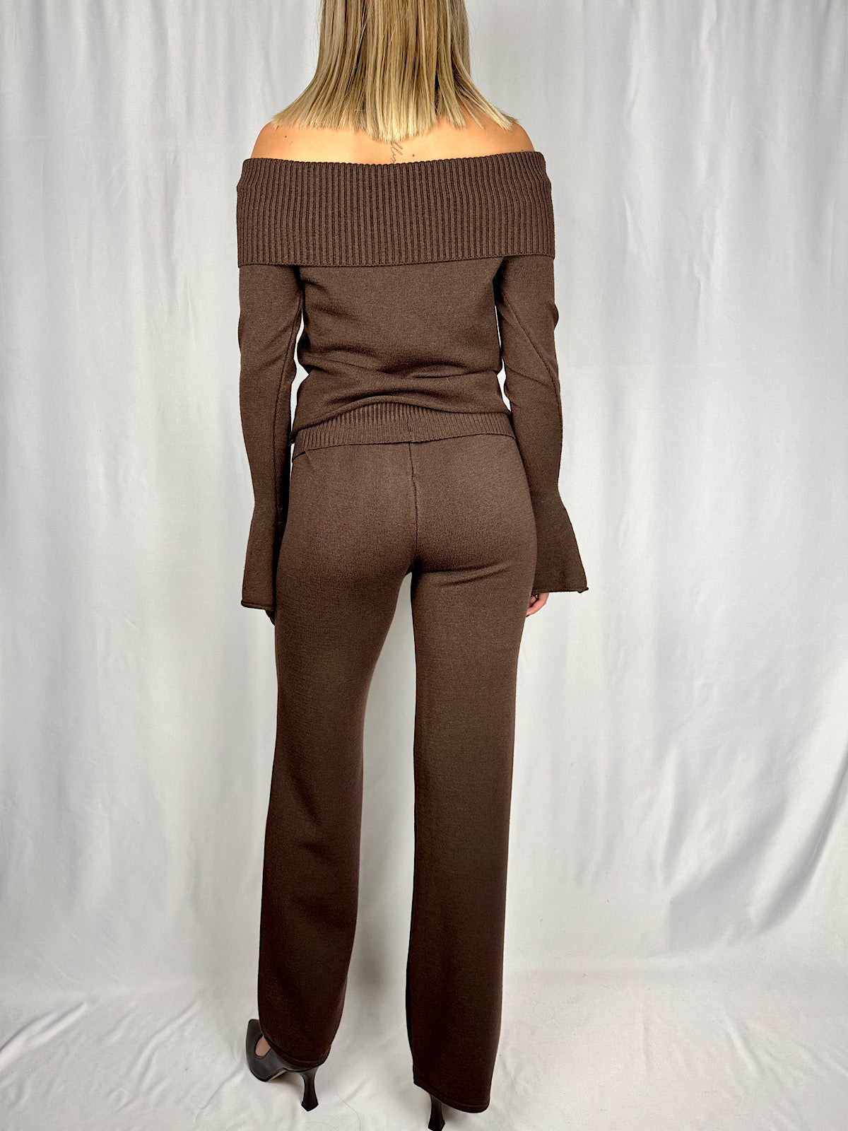 Completo in Maglia Scollo Bardot Moro Armonia