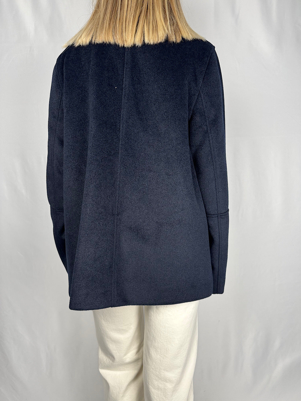 Cappotto con Spilla Blu Navy MarkUp