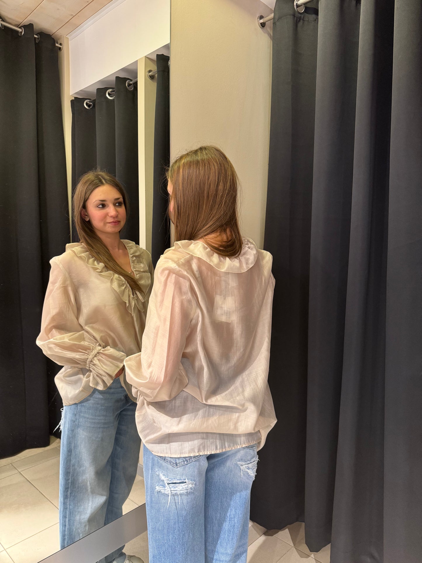 Camicia Con Rouches E Lacci Beige