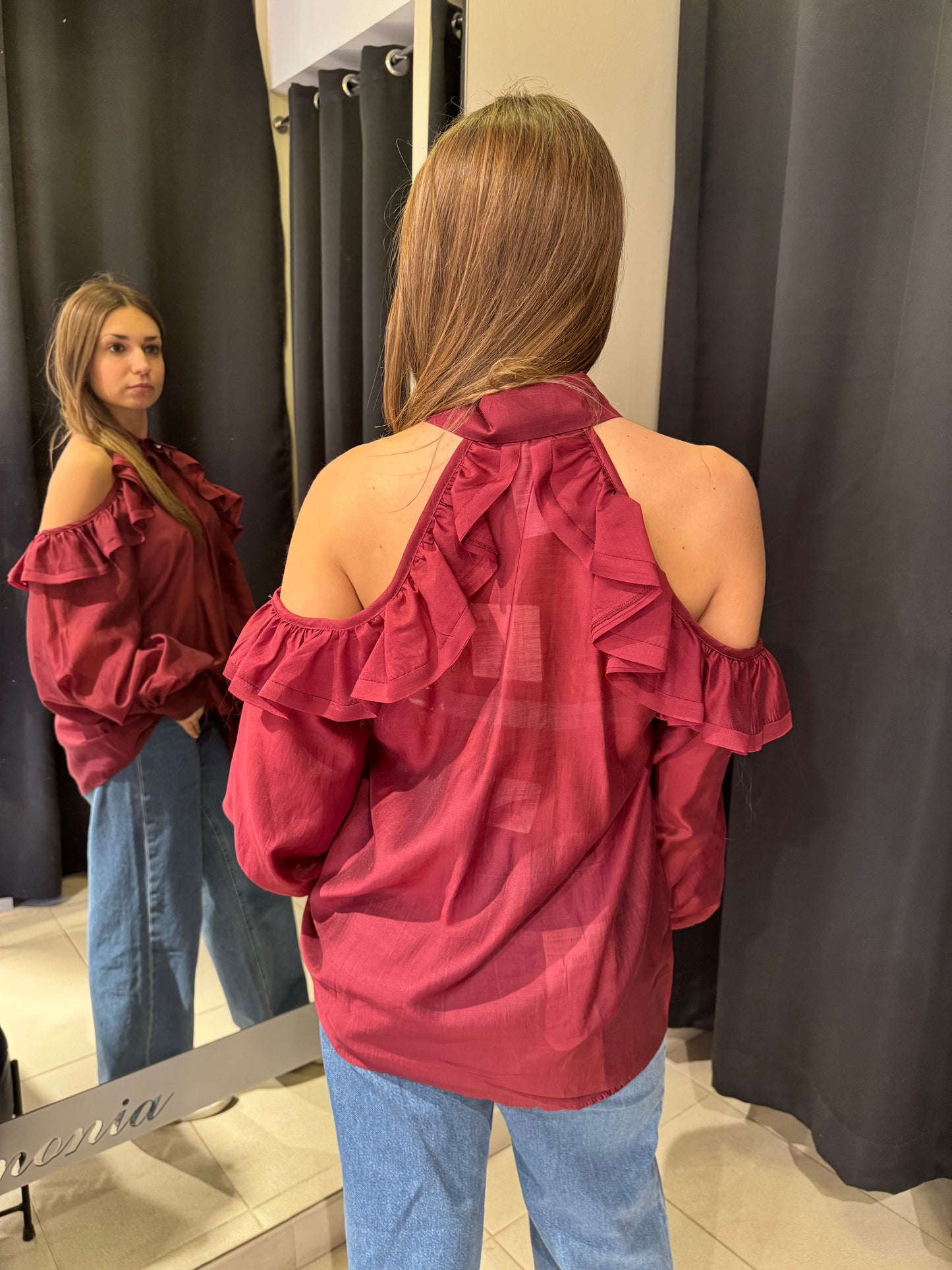 Camicia con Cut Out Spalle e Rouches Bordeaux
