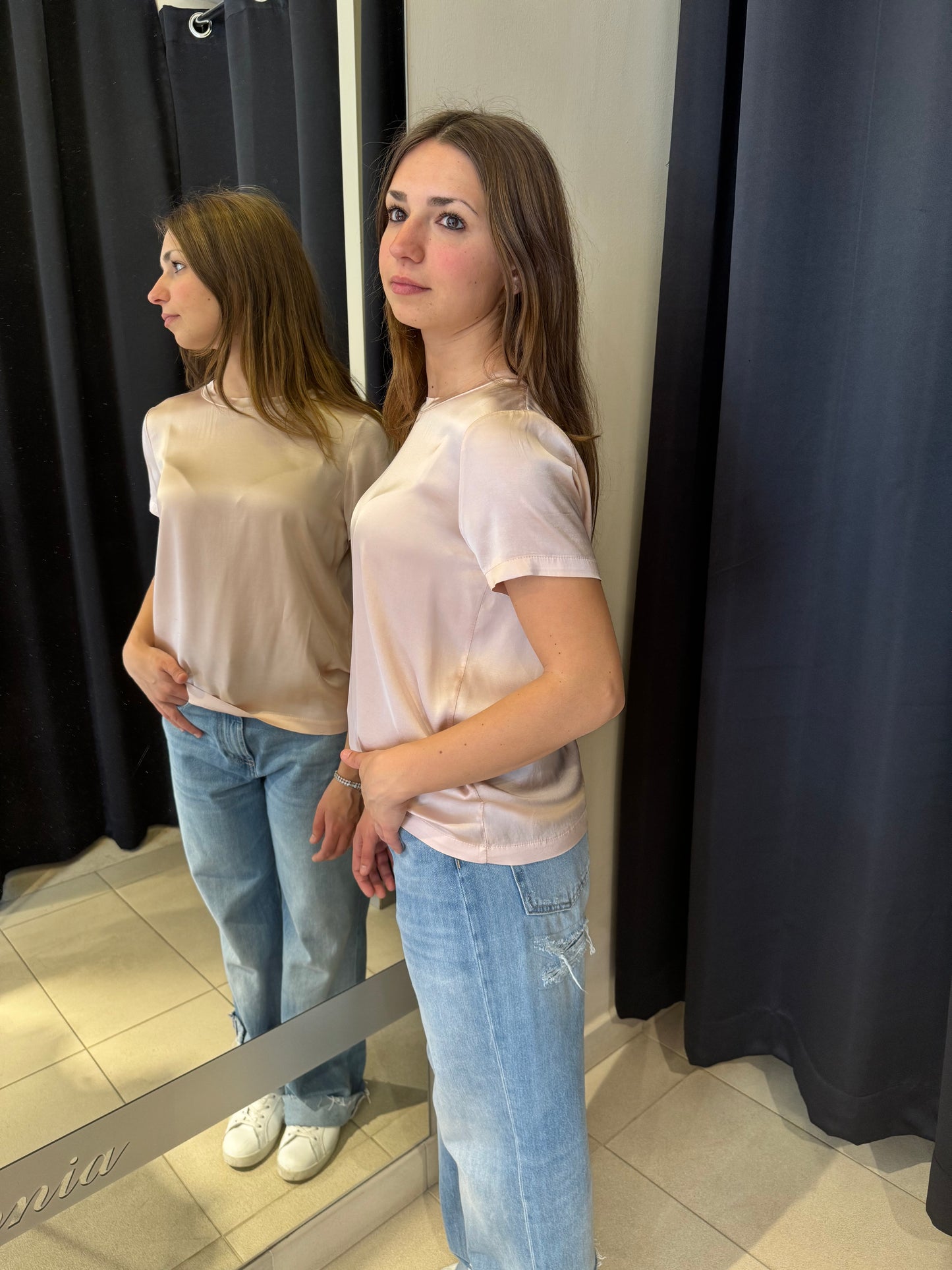 T-Shirt In Satin Girocollo
