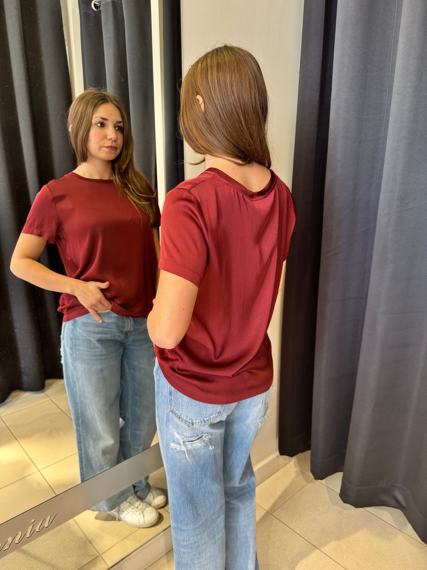 T-Shirt In Satin Girocollo