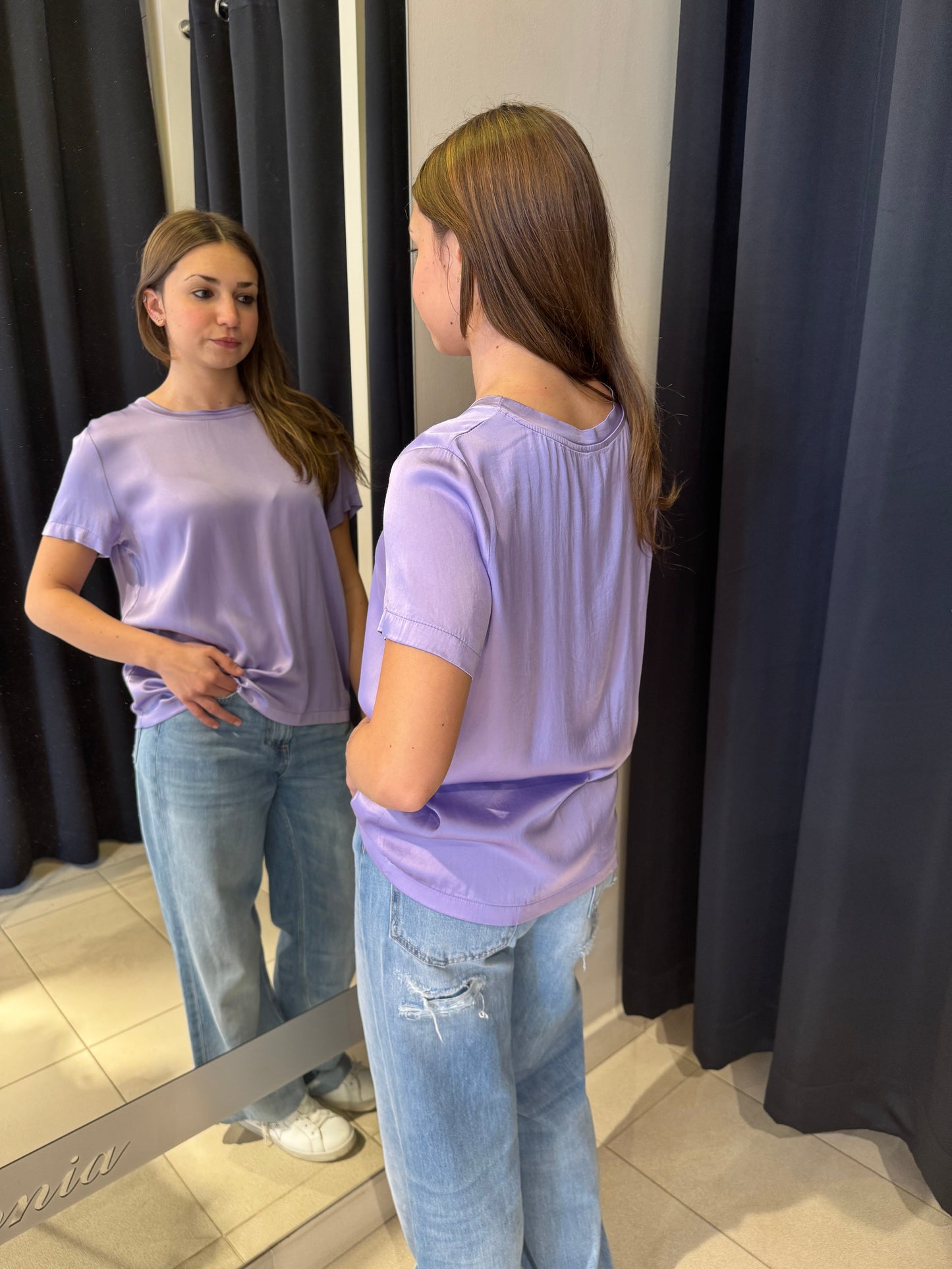 T-Shirt In Satin Girocollo