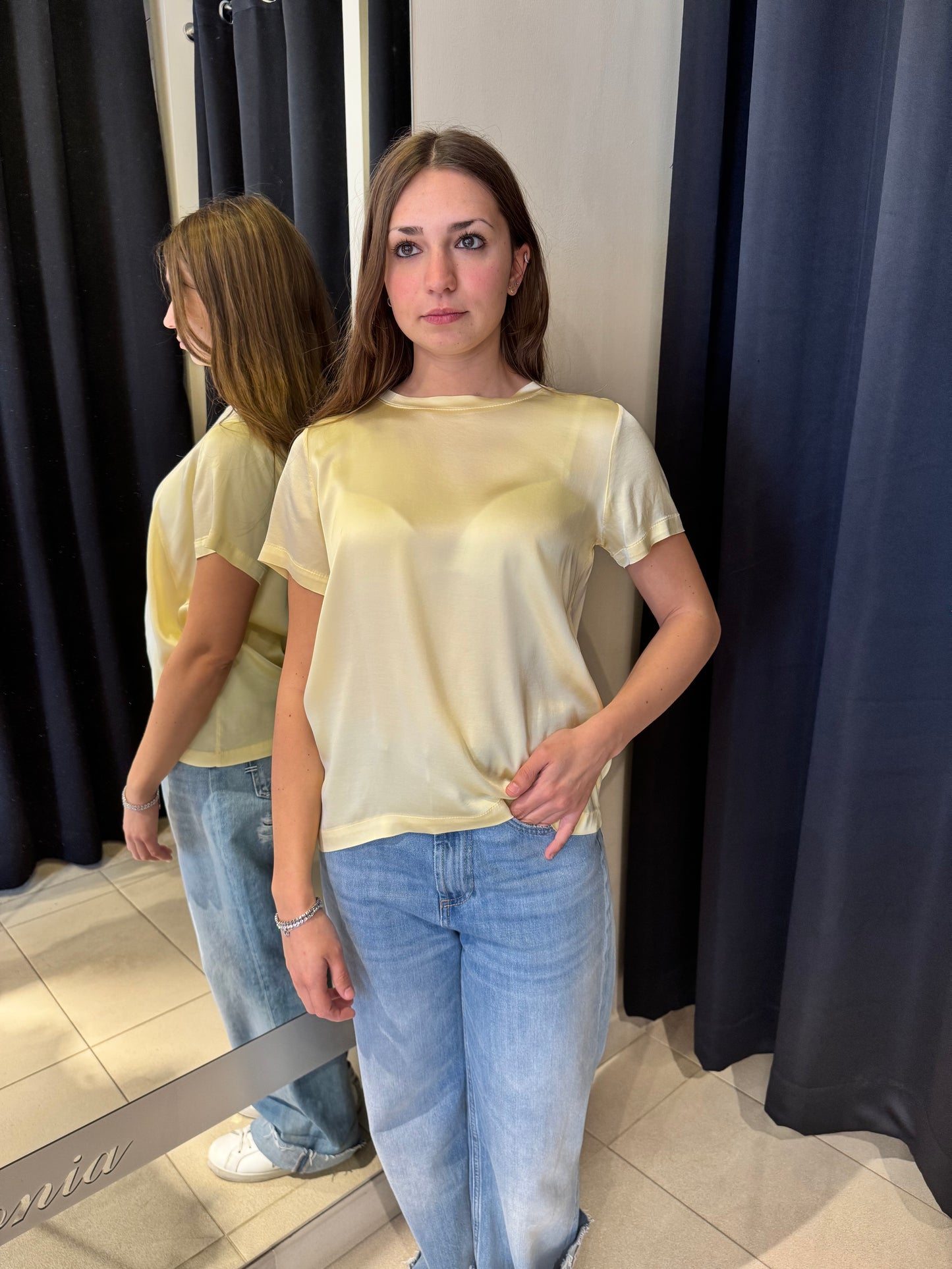T-Shirt In Satin Girocollo