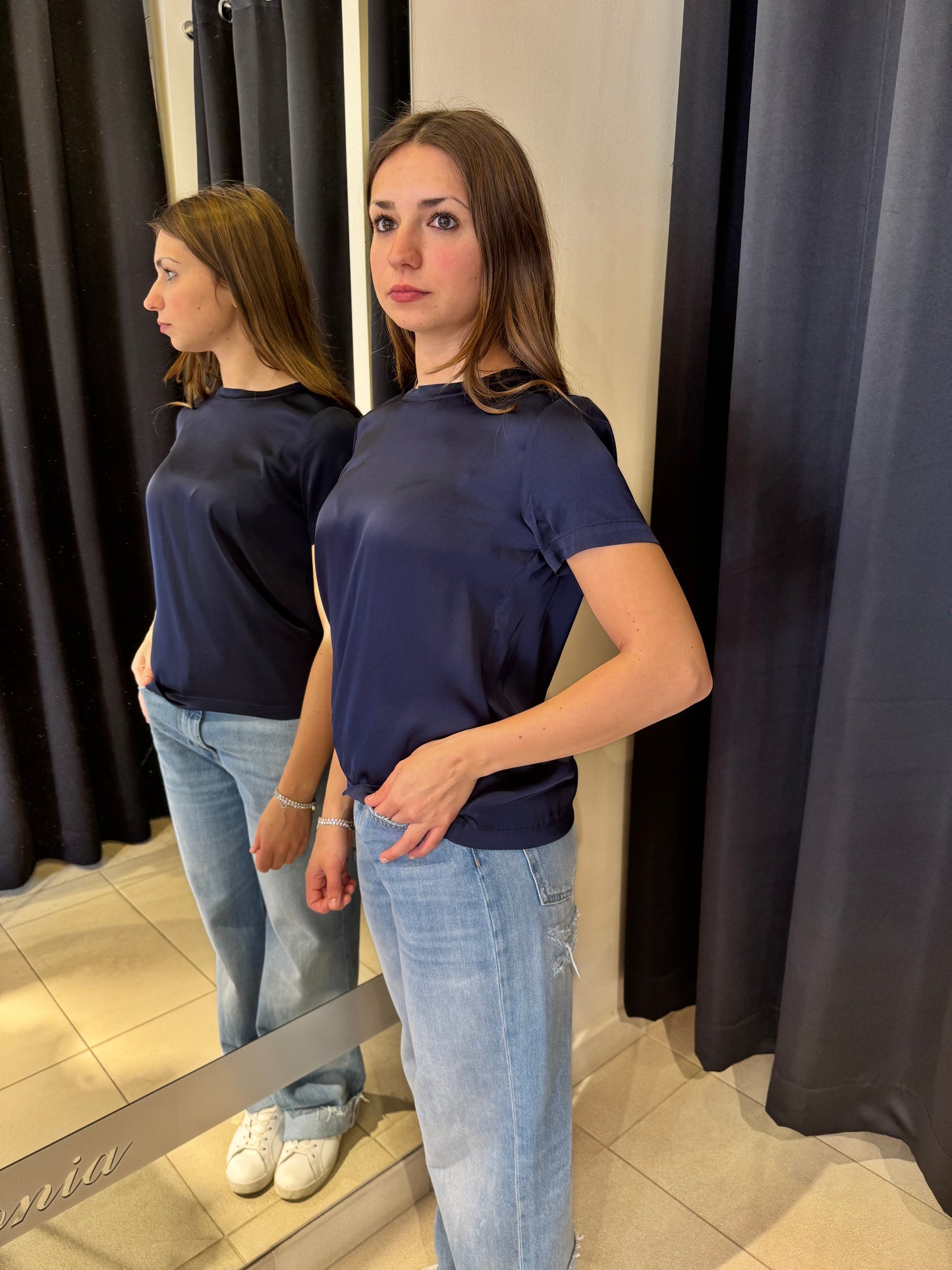 T-Shirt In Satin Girocollo