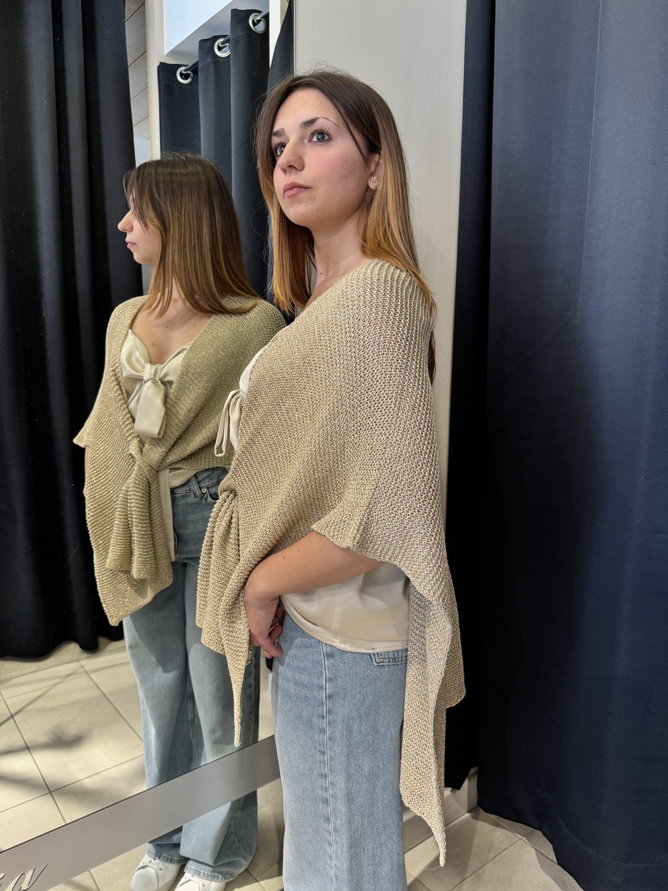 Mantella In Lurex Sand