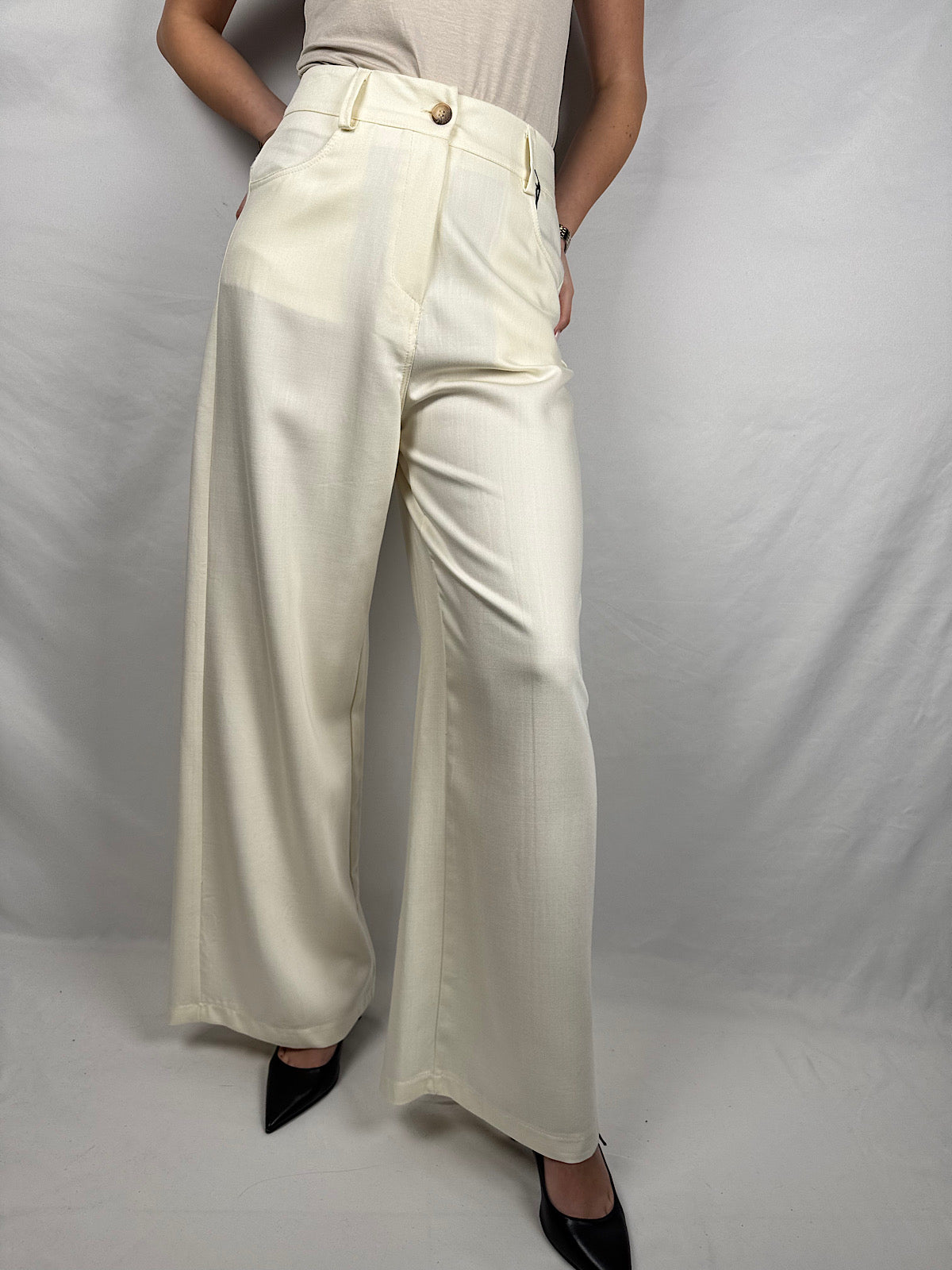 Pantaloni Latte Tensione-In