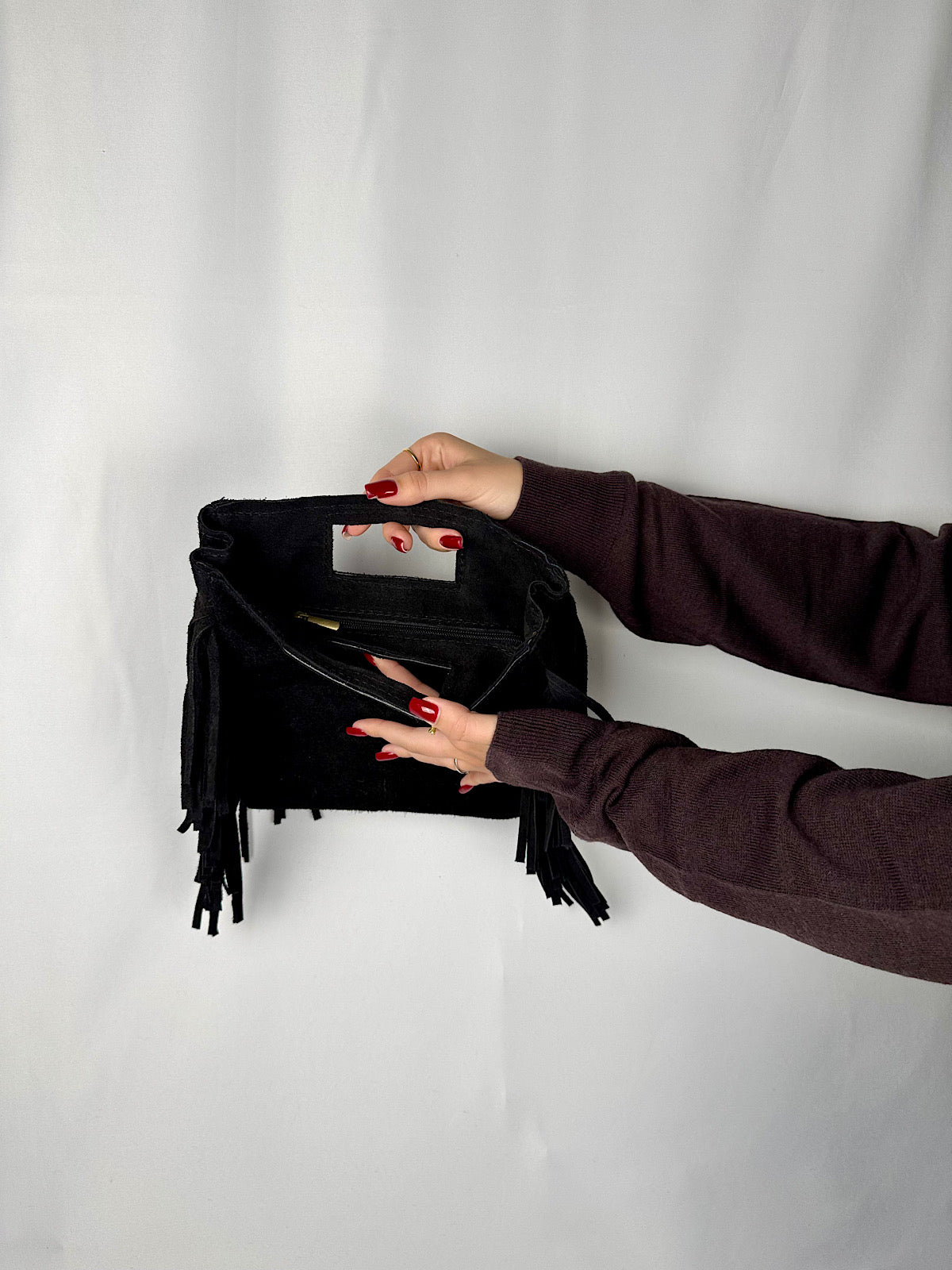 Borsa Scamosciata con Frange Nera Armonia