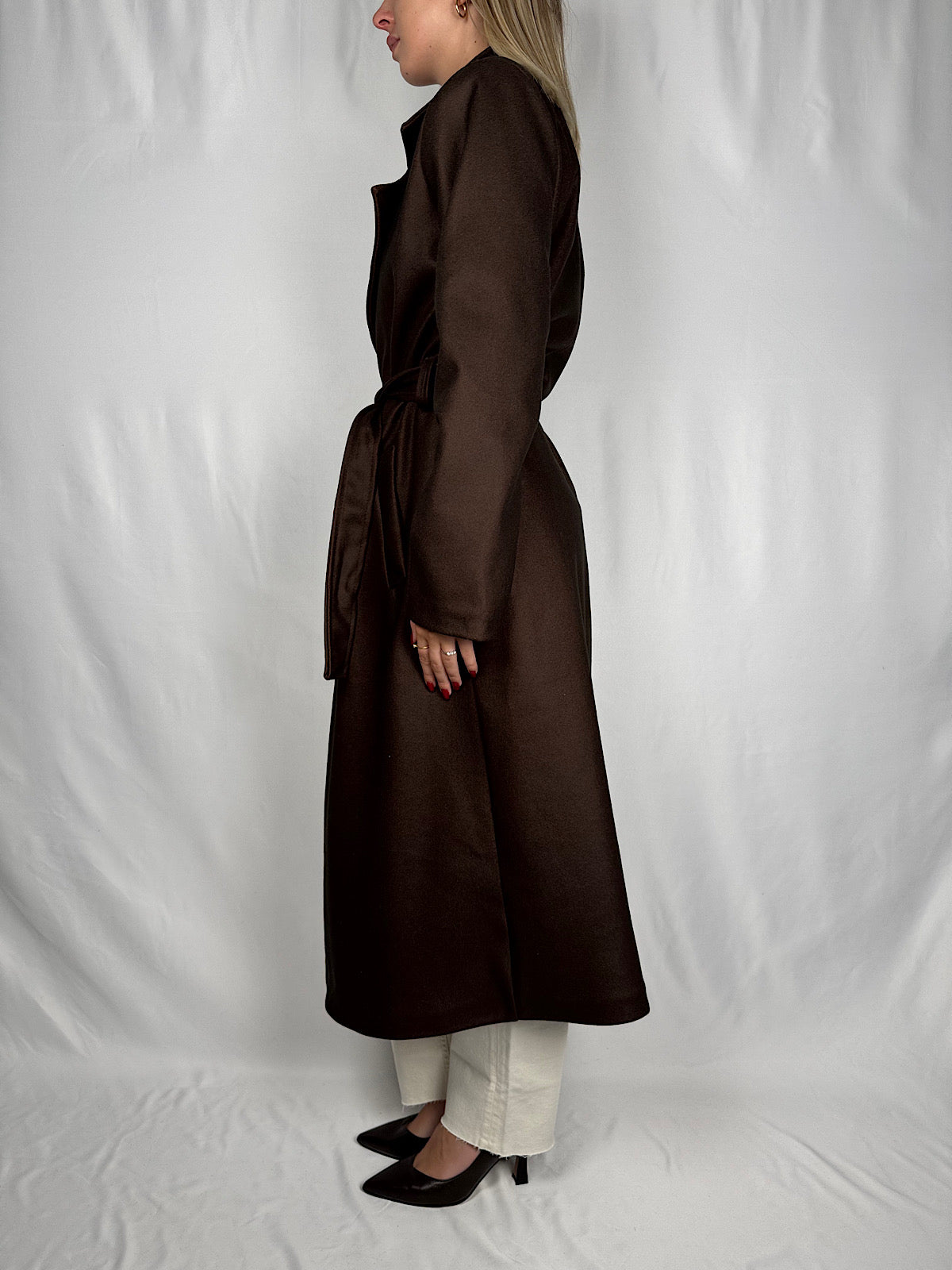 Cappotto Lungo con Cintura Marrone Armonia