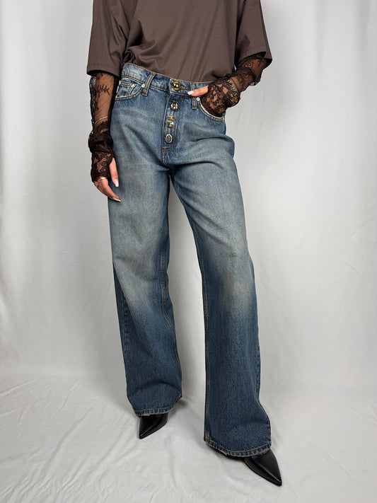 Jeans Xenobia con Bottone Gioiello Vicolo