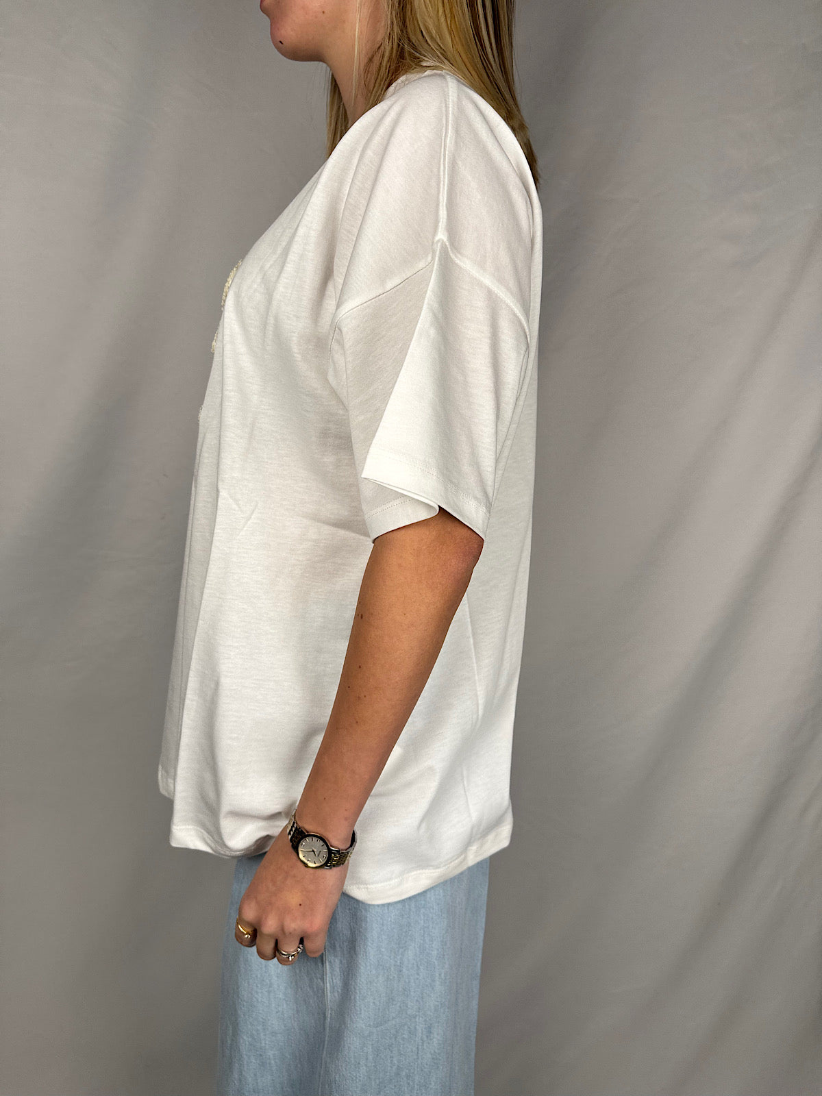 T-Shirt con Ricamo Crema Vicolo