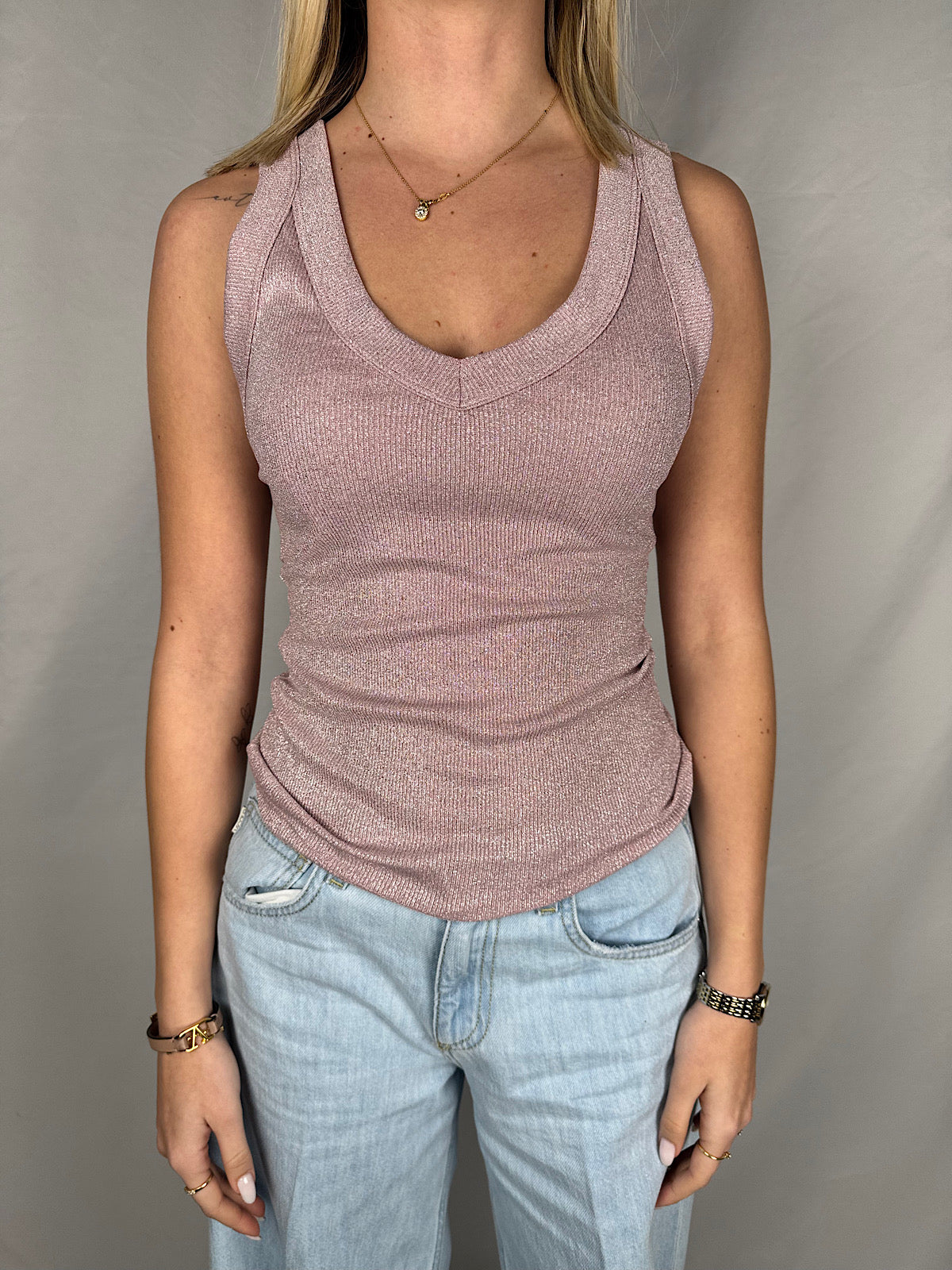 Canotta a Costine Lurex Scollo V Rosa Vicolo