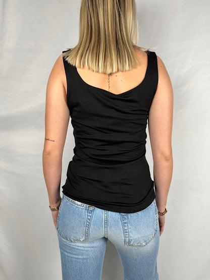 Canotta Scollo Quadro Nero Vicolo