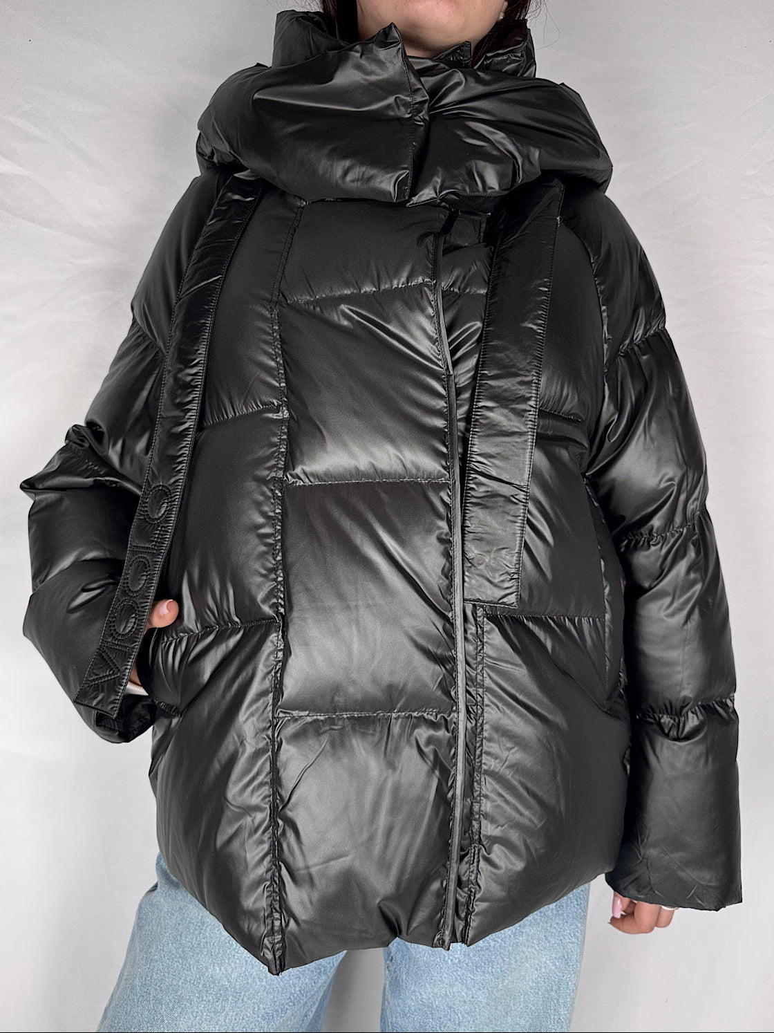 Piumino Corto Maxi Collo e Cappuccio Vicolo Nero