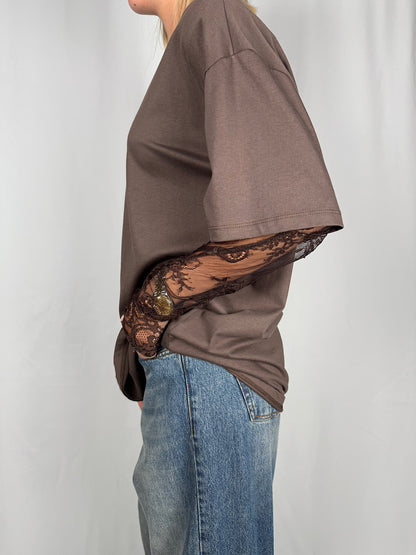 T-Shirt con Maniche in Pizzo Marrone Vicolo
