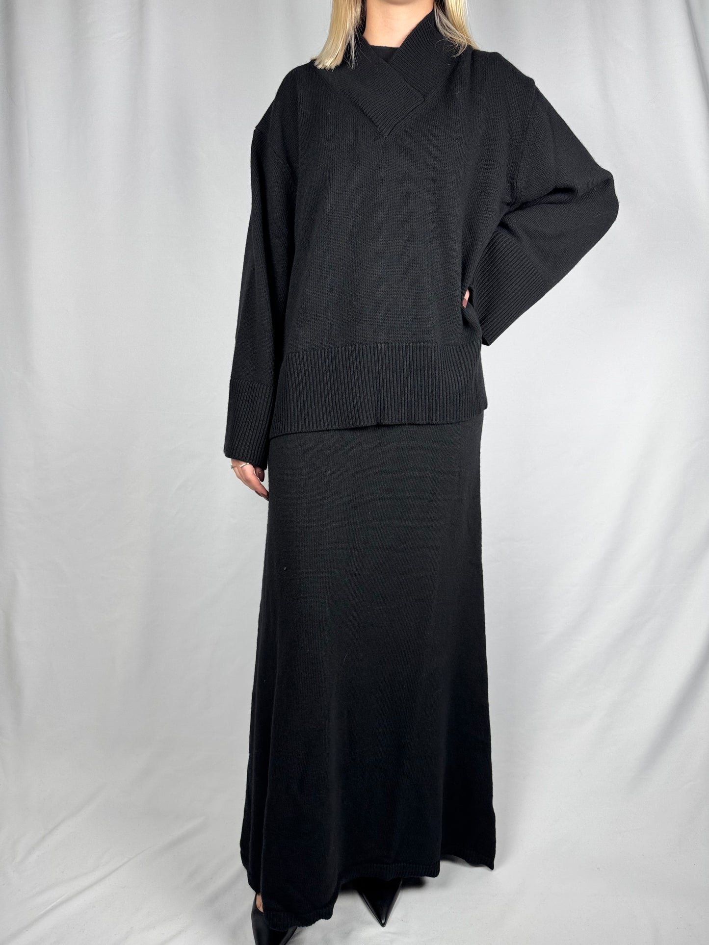 Maglia Collo V Nera Vicolo