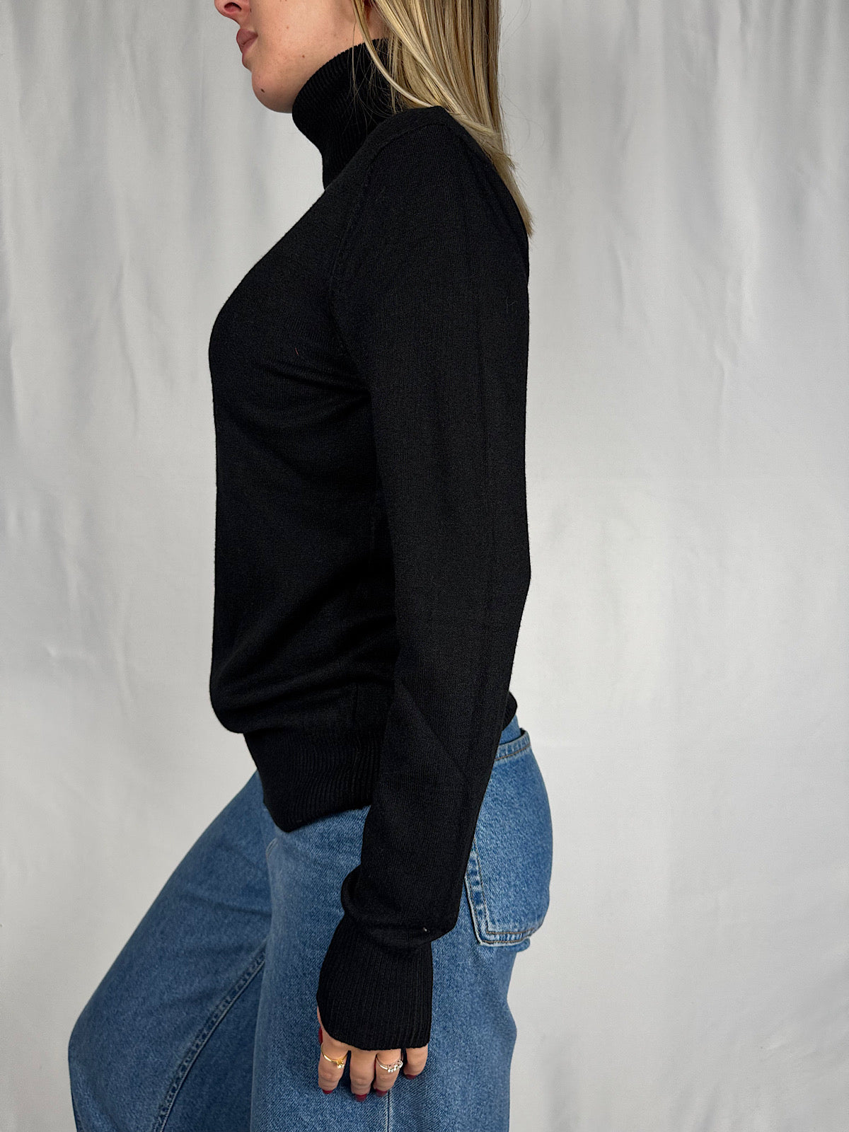 Maglia Dolcevita Nero Armonia