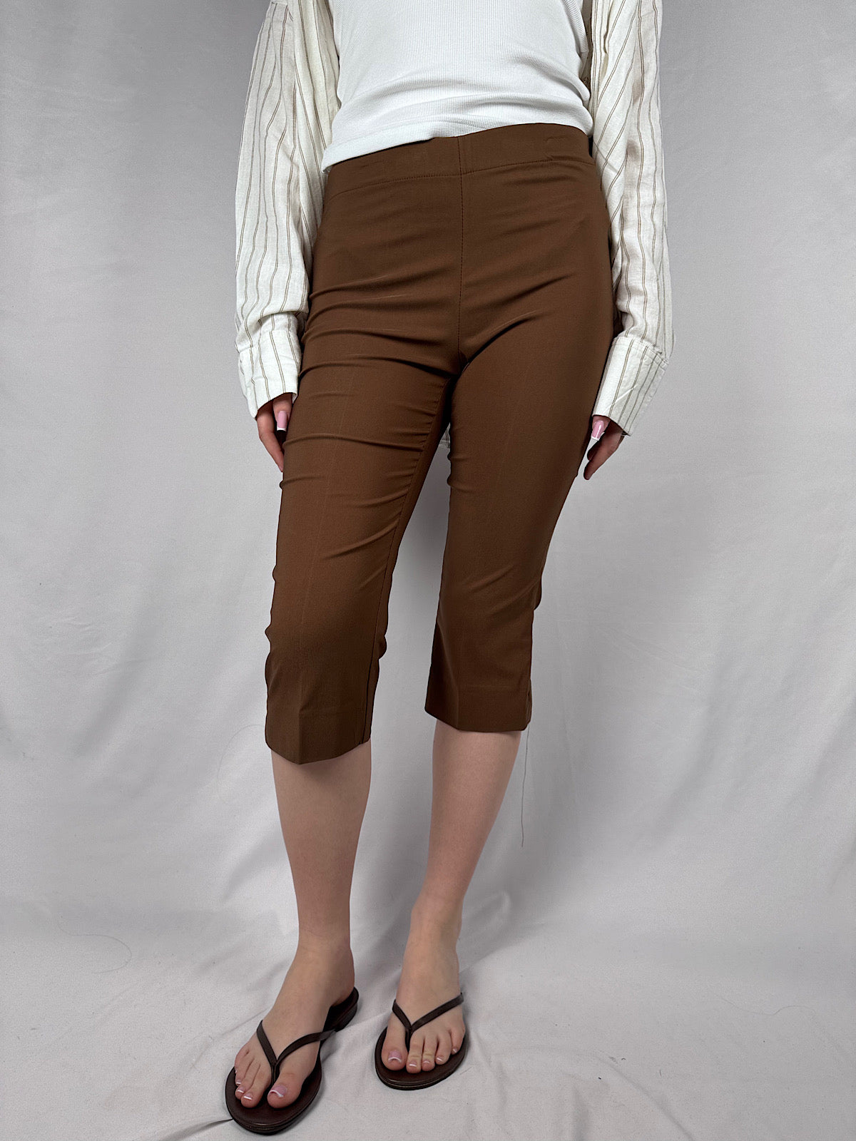 Pantalone Capri Tensione In Tabacco