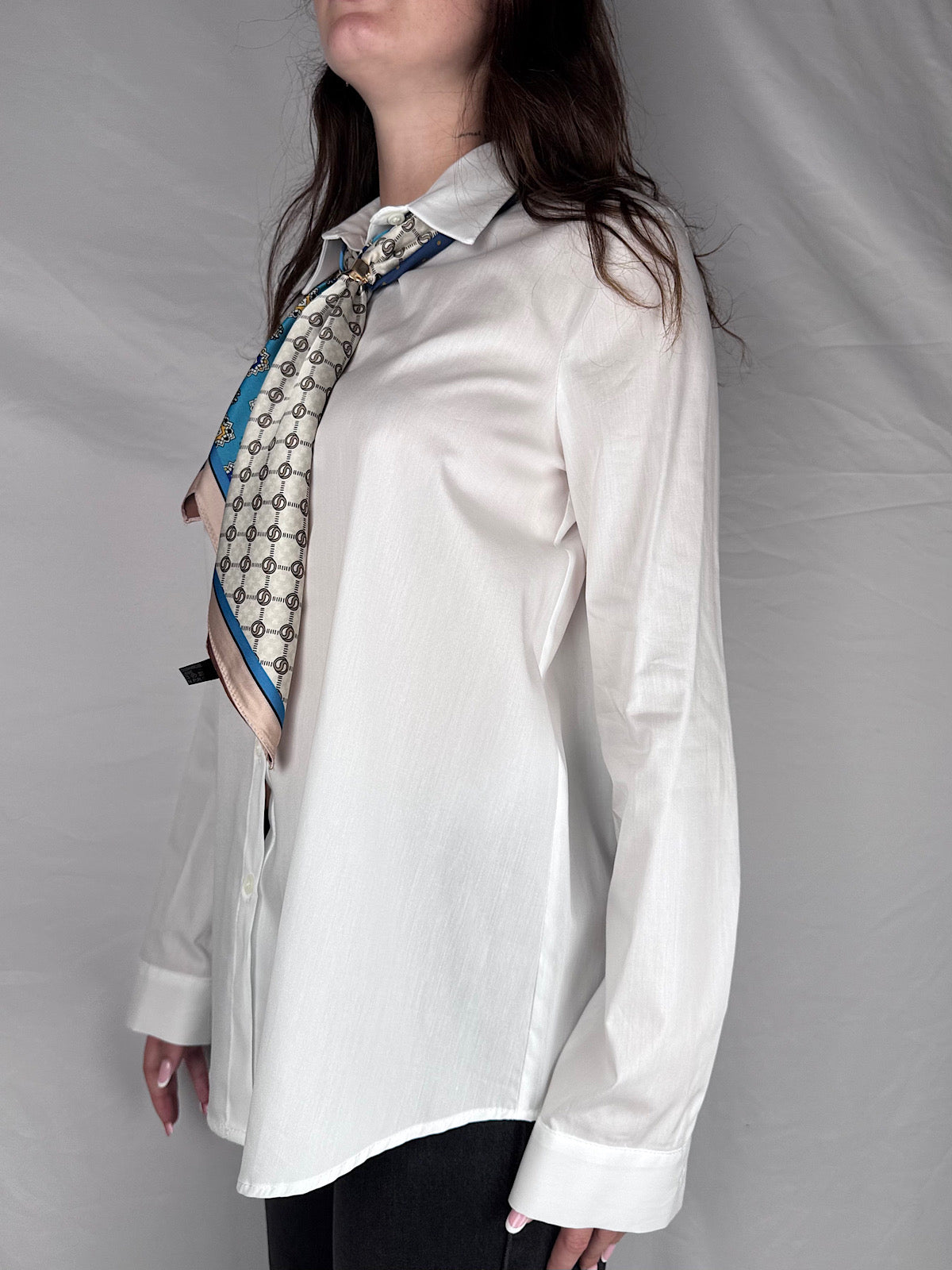 Camicia con Lavallière e Fermaglio Vicolo Bianca