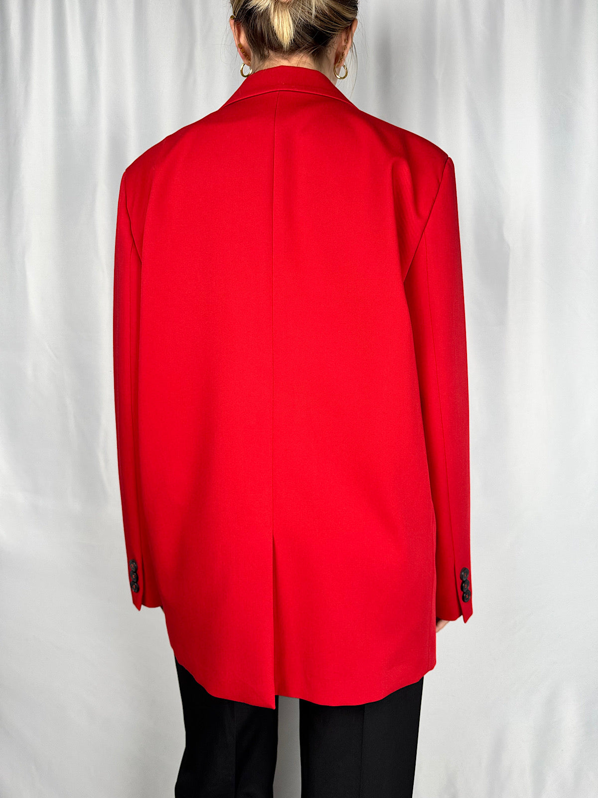 Giacca Over Con Spillo Rossa