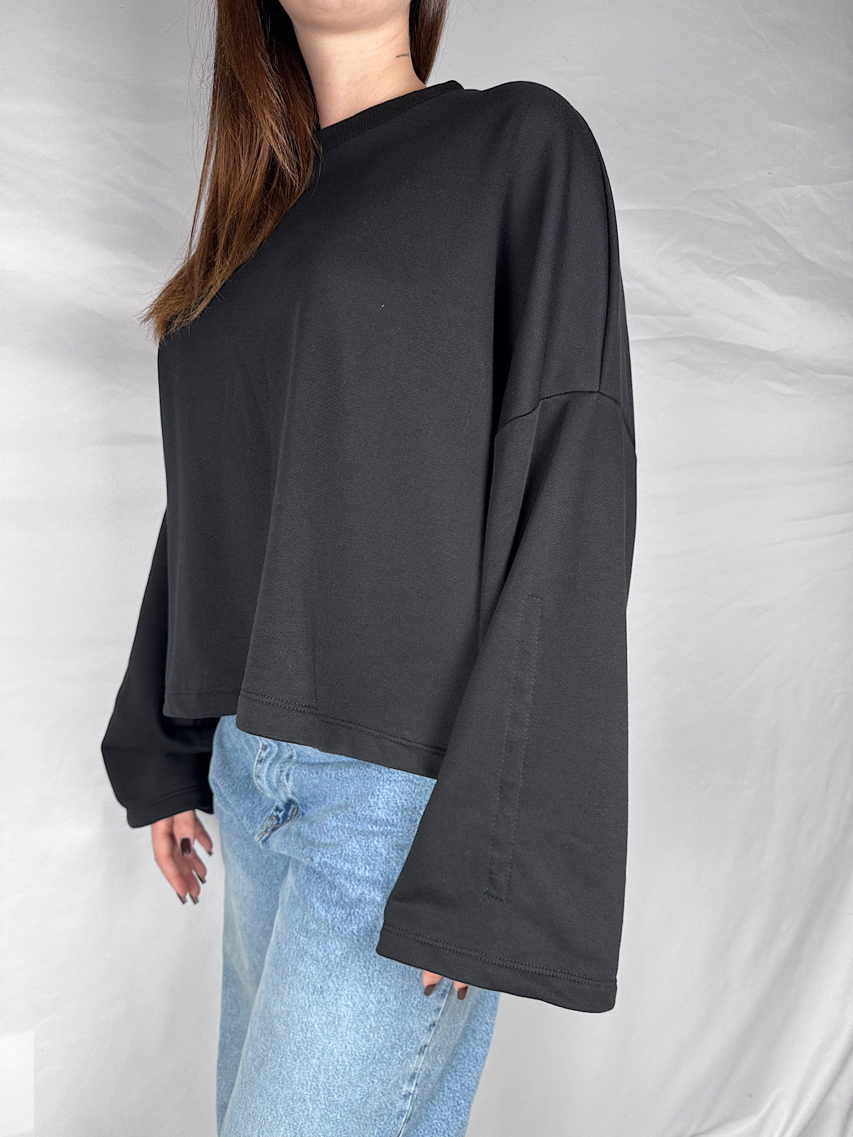 Felpa con Maniche Drappeggiate Vicolo Nero