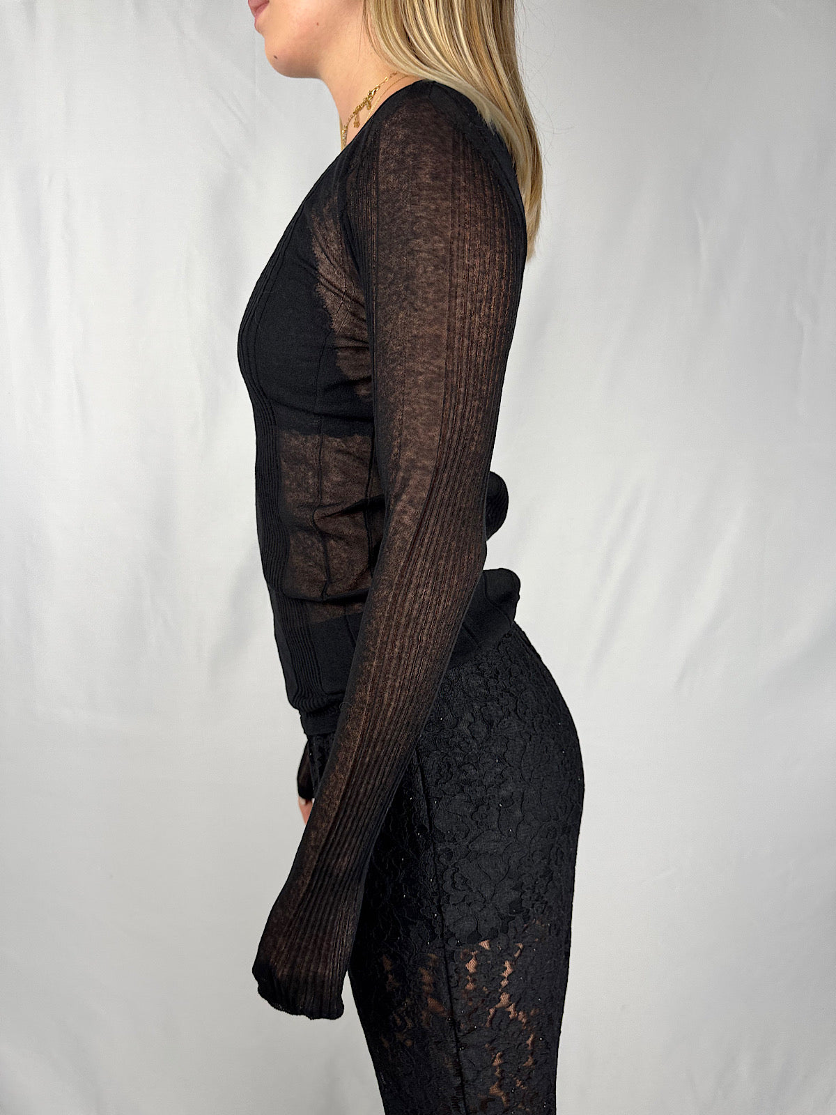 Maglia Girocollo con bralette Pizzo  Nera Vicolo