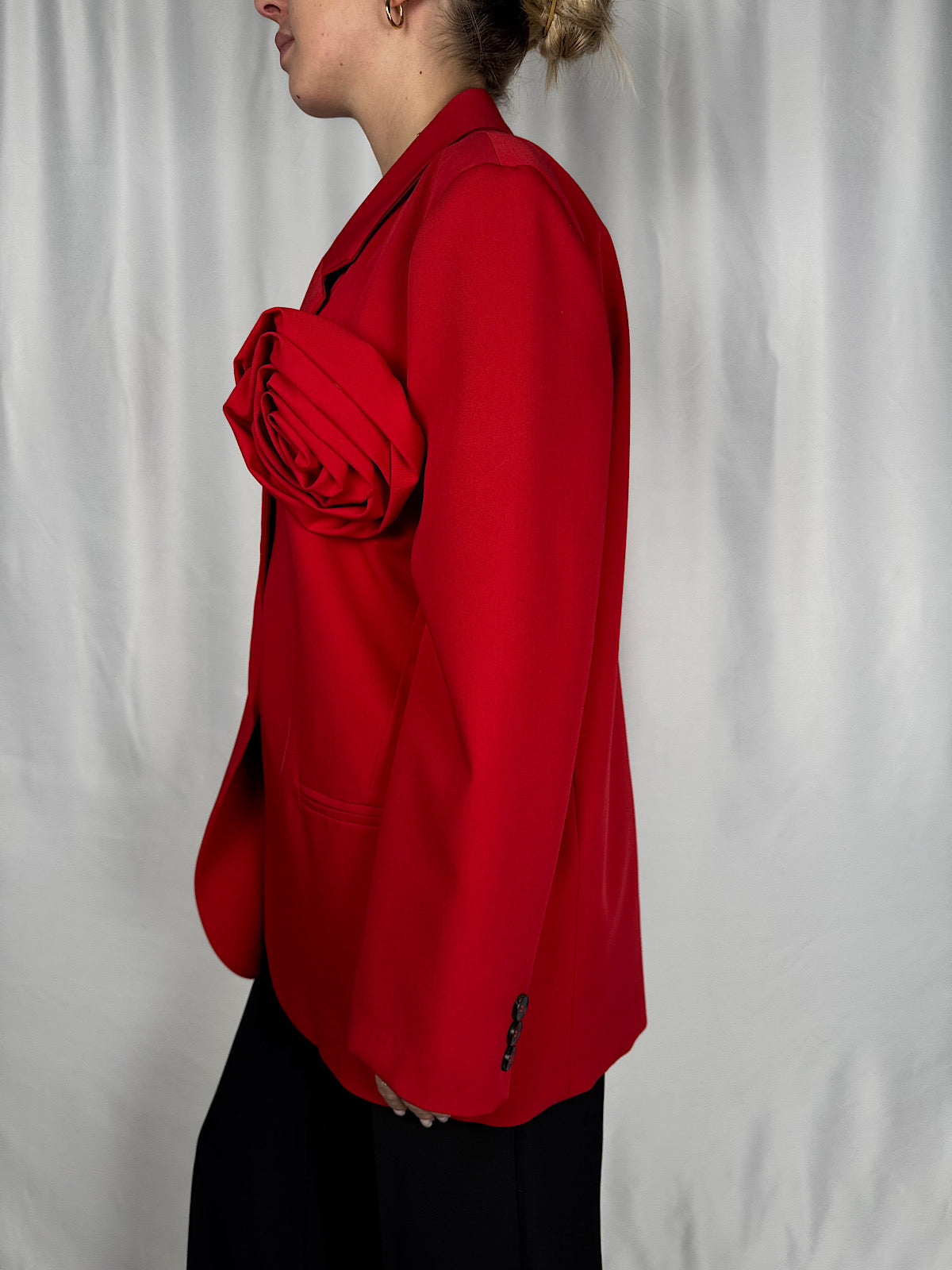 Giacca Over Con Spillo Rossa