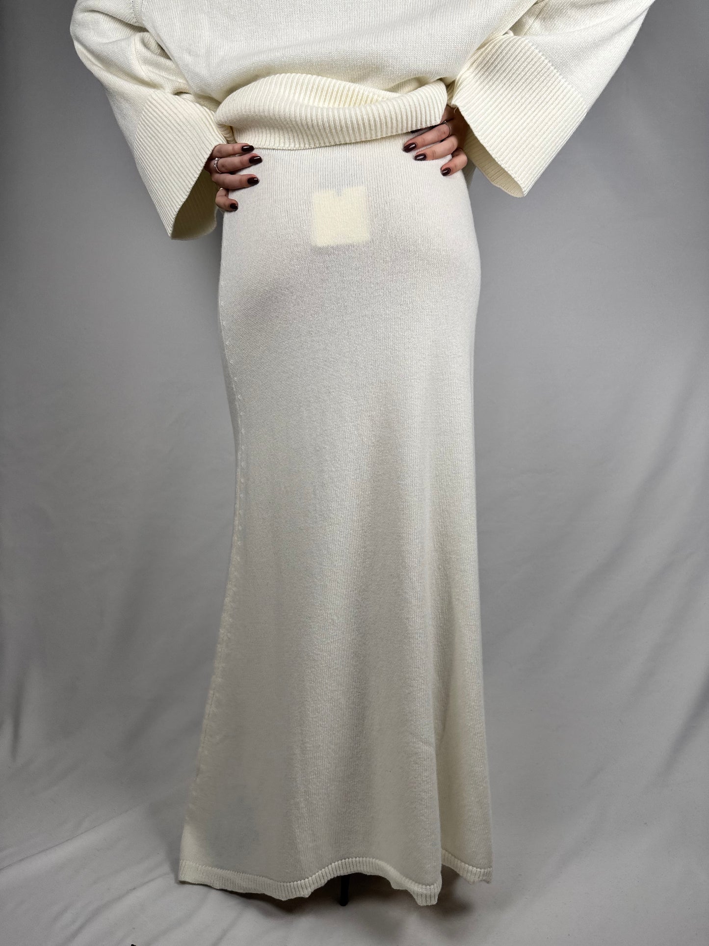 Gonna in Maglia Bianca Vicolo