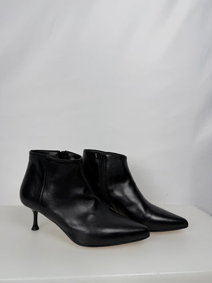 Stivale Basso con Tacco a Spillo Divine Follie Nero