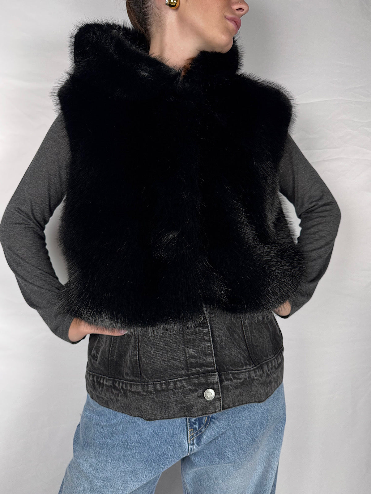 Gilet Eco Pelliccia Dettaglio Jeans Vicolo Nero
