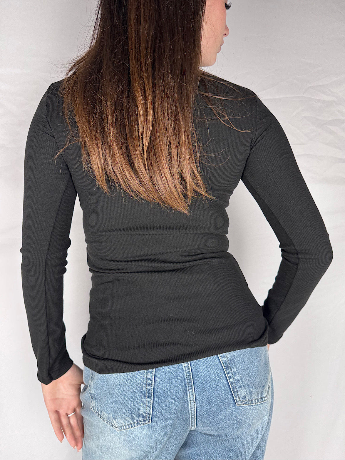 T-shirt Serafino a Costine Vicolo Nero