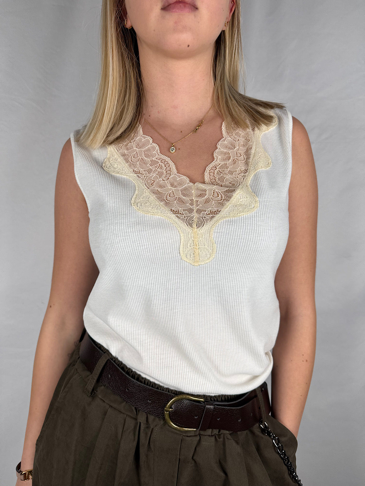 Canotta con Pizzo Bianco Vicolo