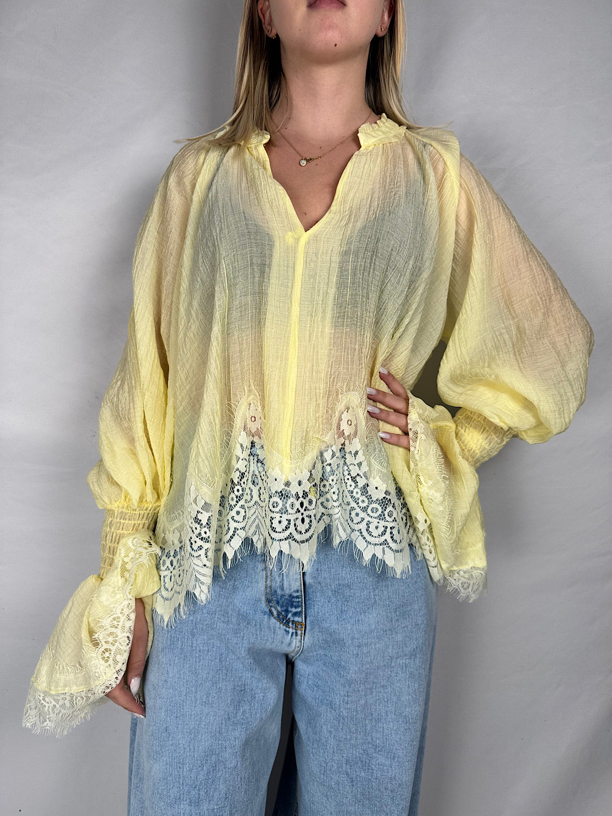 Camicia Gialla con Pizzo Tensione-In