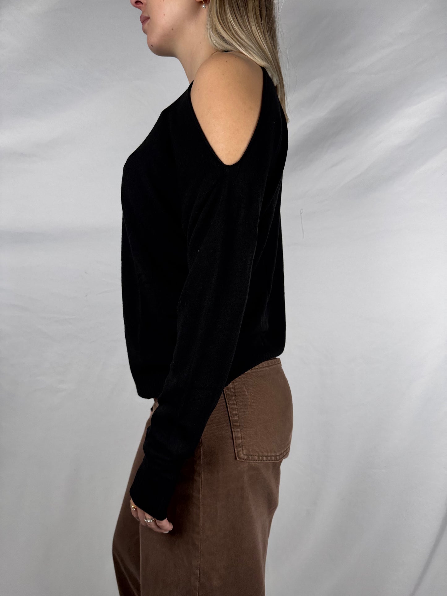 Maglia Cut Out Nera Susy Mix