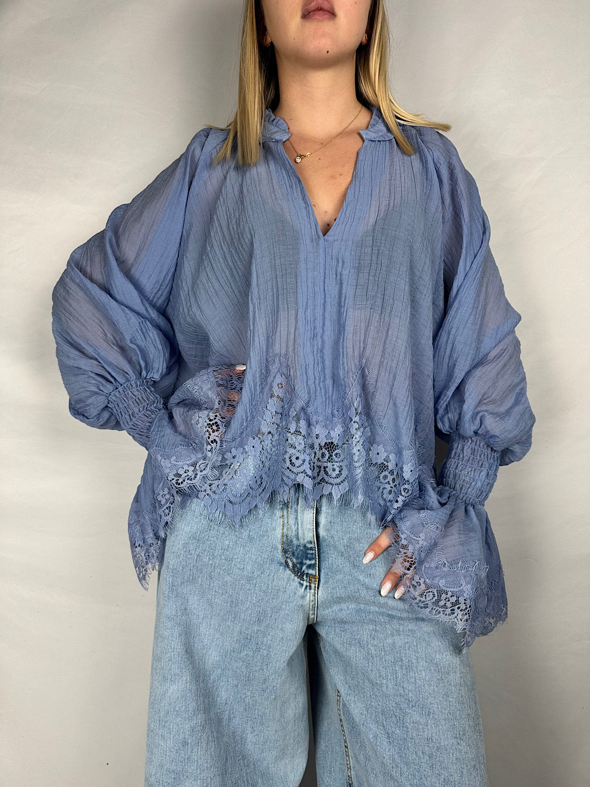 Camicia con Pizzo Celeste Tensione-In