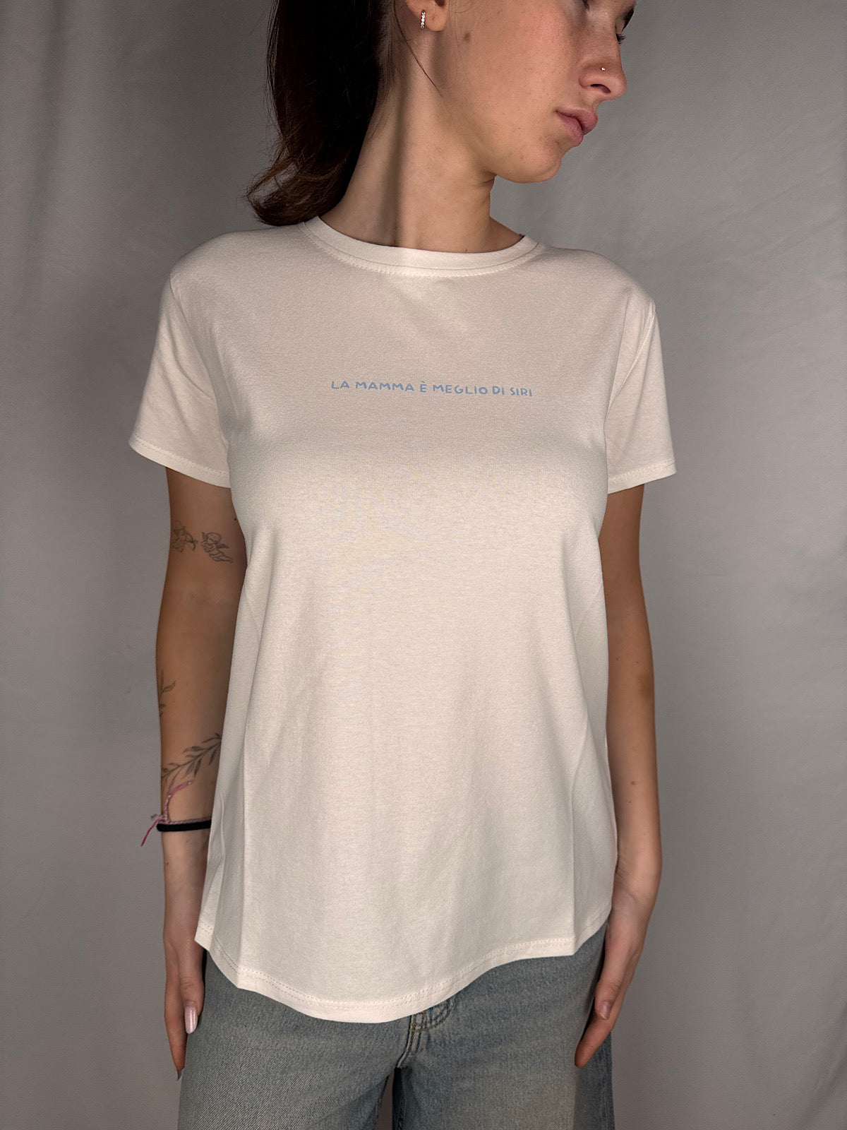 T-Shirt “La mamma è meglio di siri” Vicolo Bianca