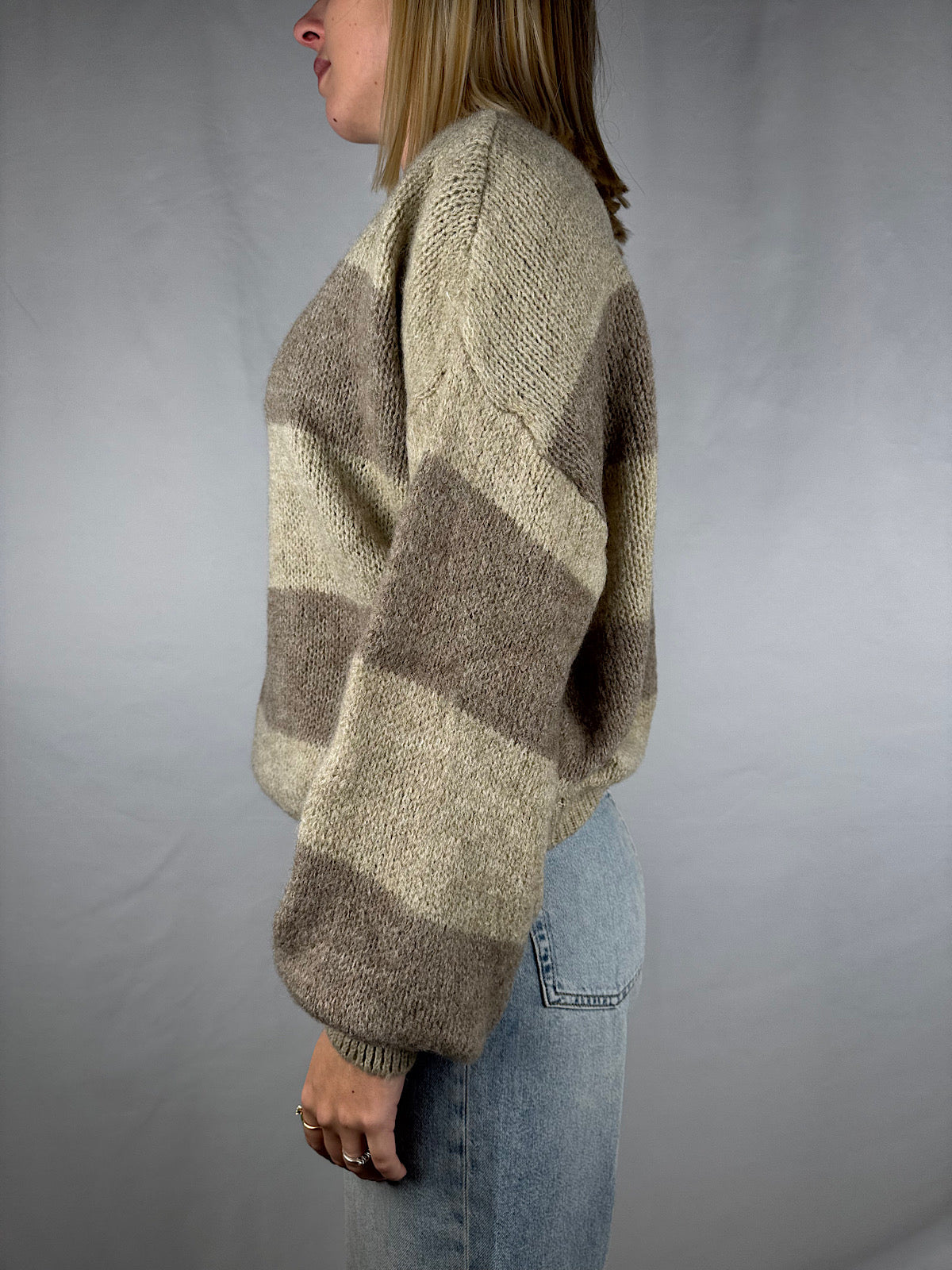 Maglia a Righe Beige e Grigio Armonia