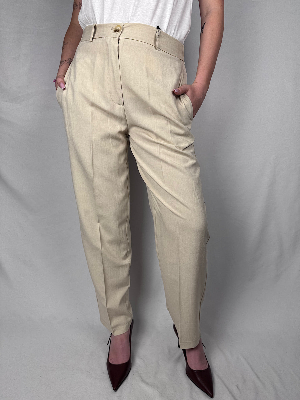 Pantalone Carrot in Viscosa Lino Vicolo Burro