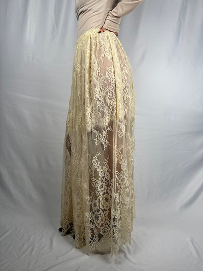 Gonna in Pizzo Panna Vicolo